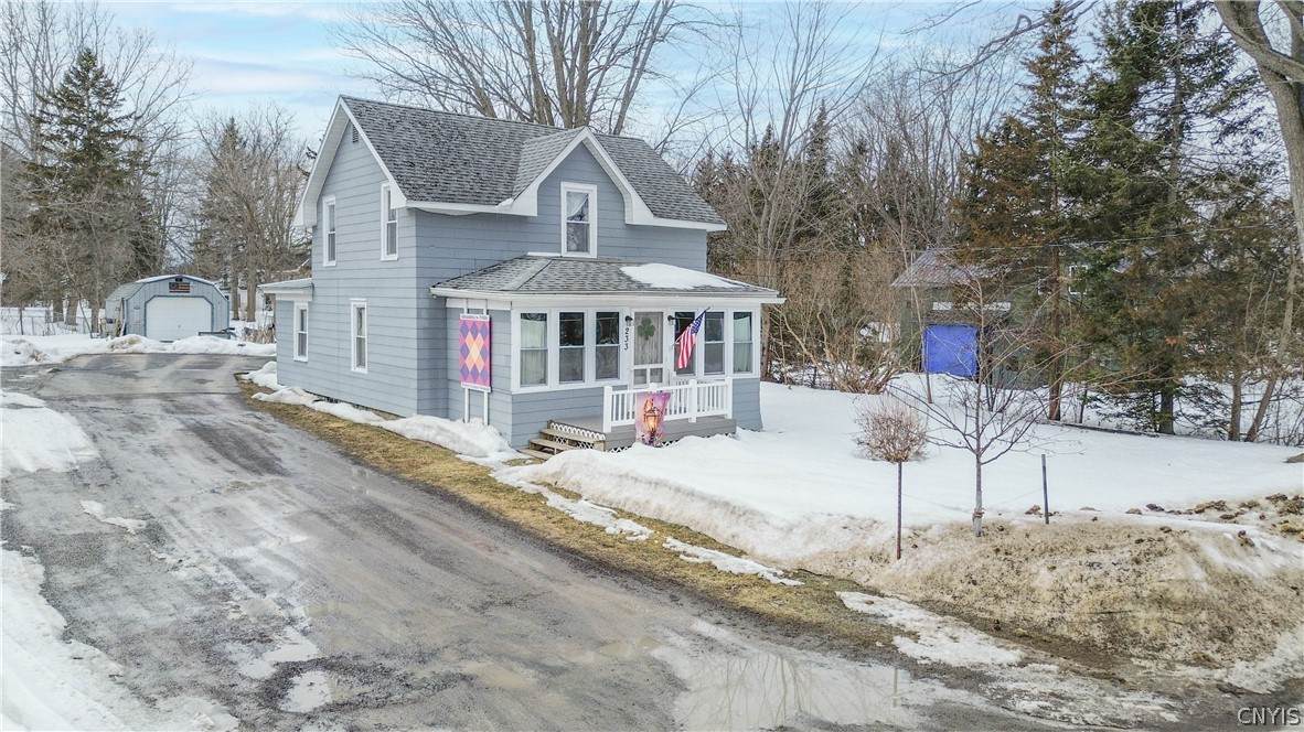 233 Bay Street - Photo 1