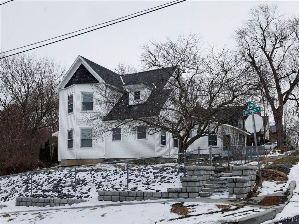 632 Burlington Street - Photo 1