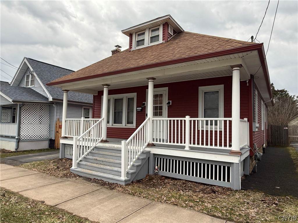 1407 Watkins Avenue - Photo 1