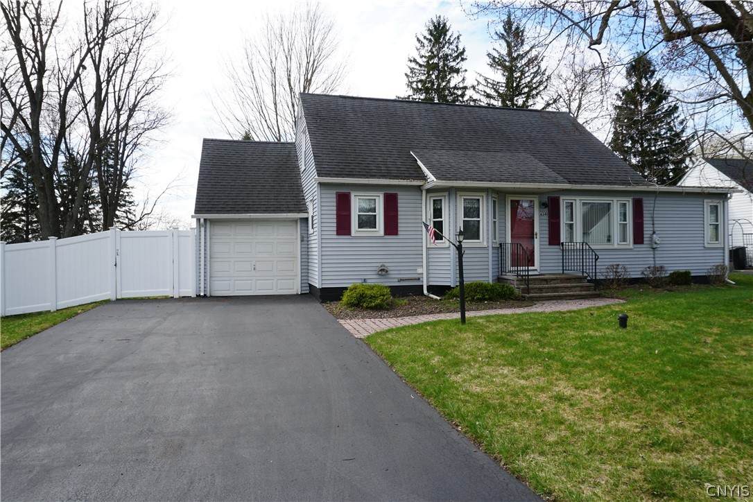 6340 Collamer Dr - Photo 1