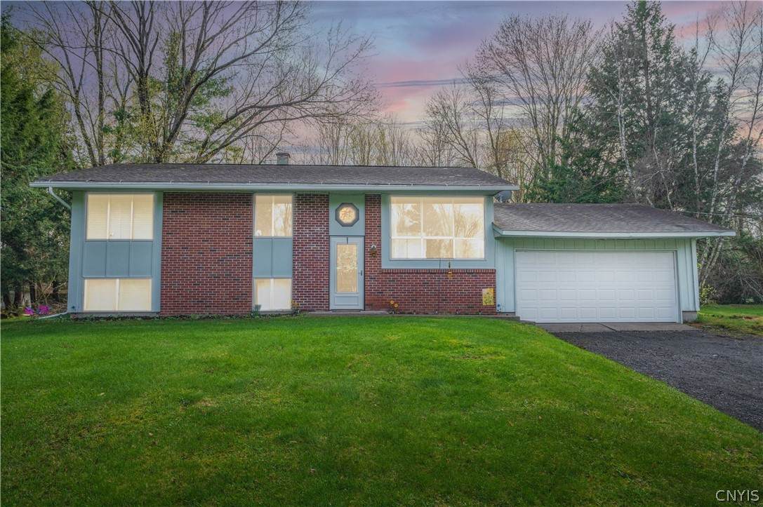 8017 Glenwood Drive - Photo 1
