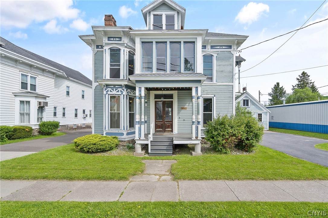 1661 Cortland Street - Photo 1