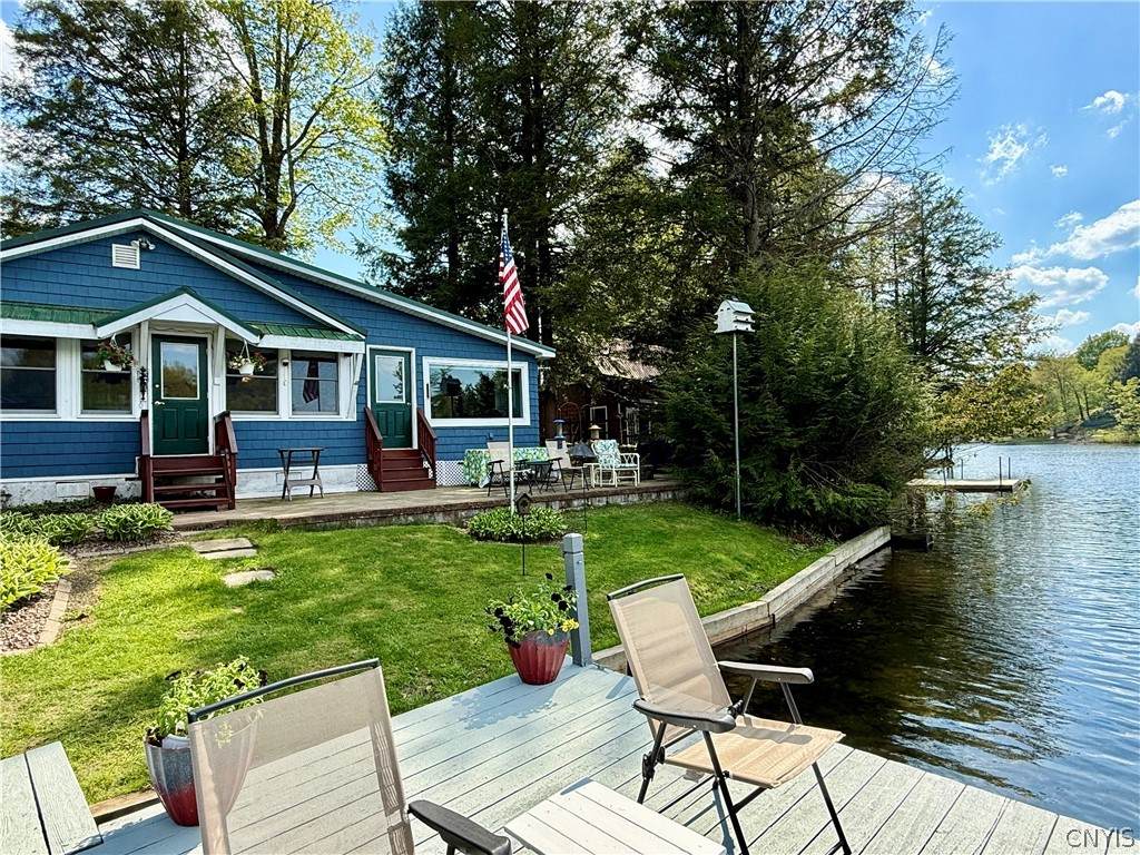 8 Leonard Lane - Photo 1