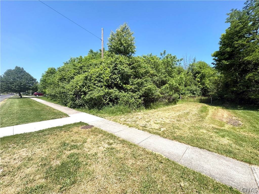  Oak Street - Photo 1