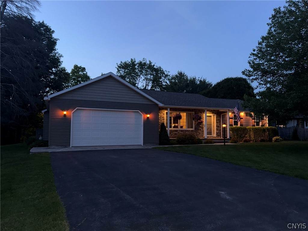 3 Clarence Avenue - Photo 1
