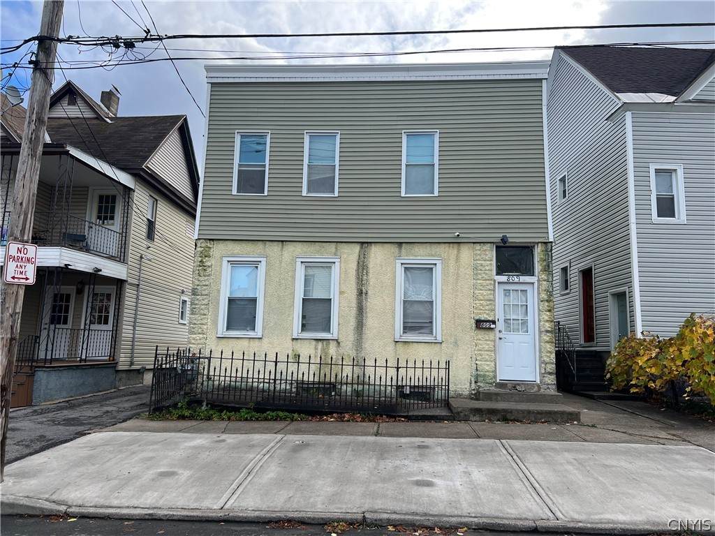 809 Jefferson Avenue - Photo 1