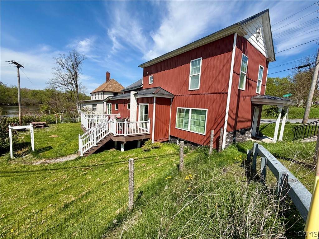 https://bt-photos.global.ssl.fastly.net/rochester/orig_boomver_1_S1697152-2.jpg