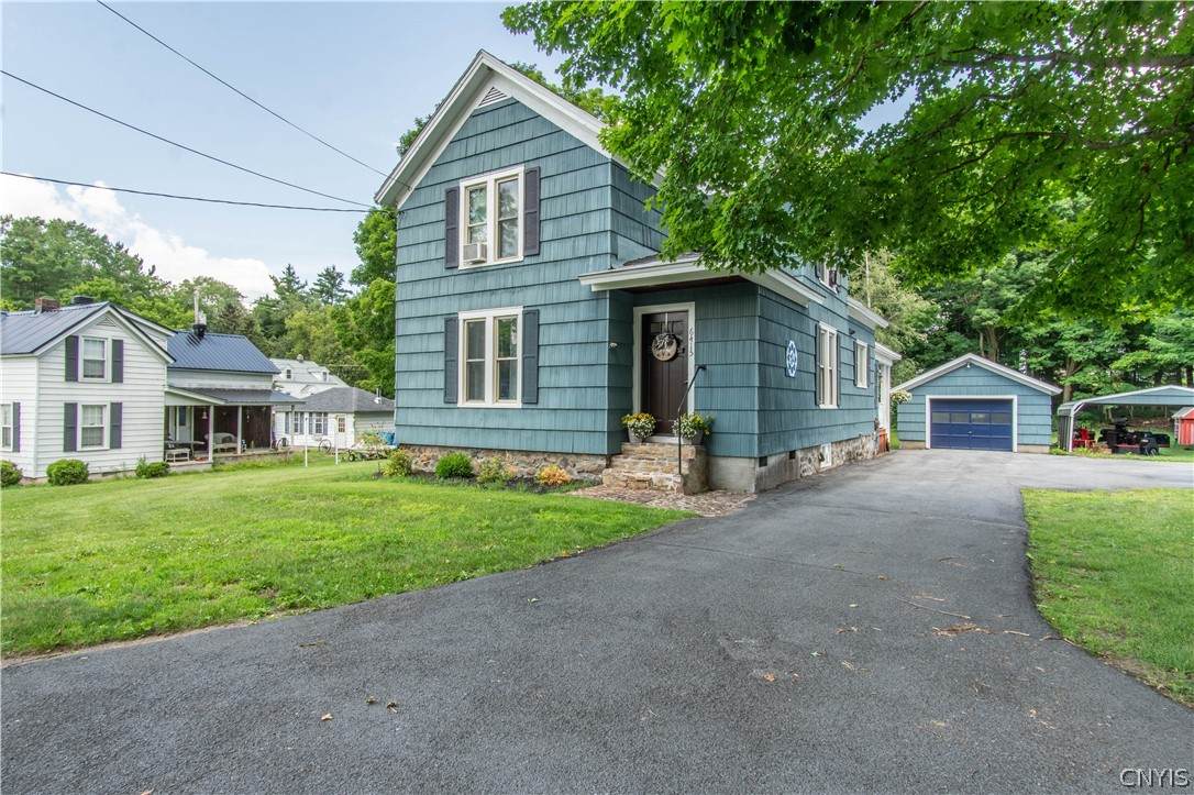 6415 Maple Street - Photo 1