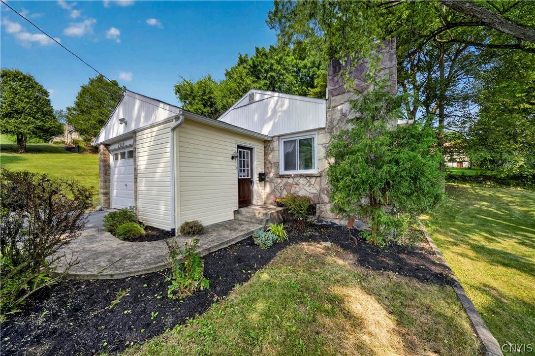 208 Danbury Drive - Photo 1