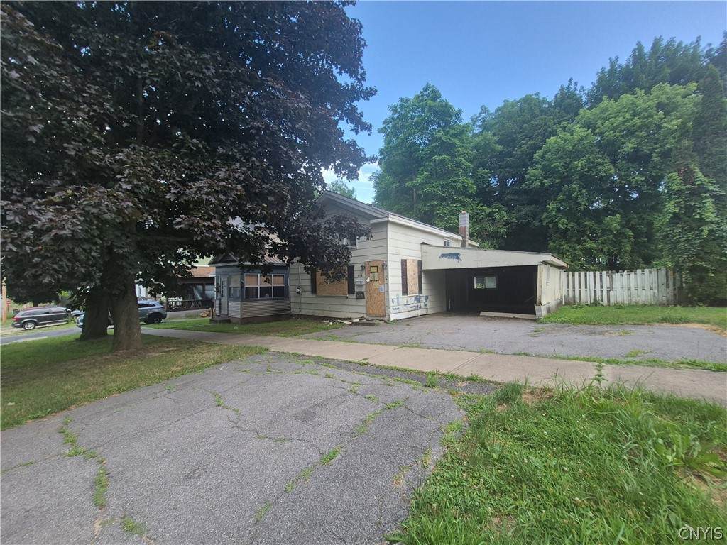 508 Rochester Street - Photo 1