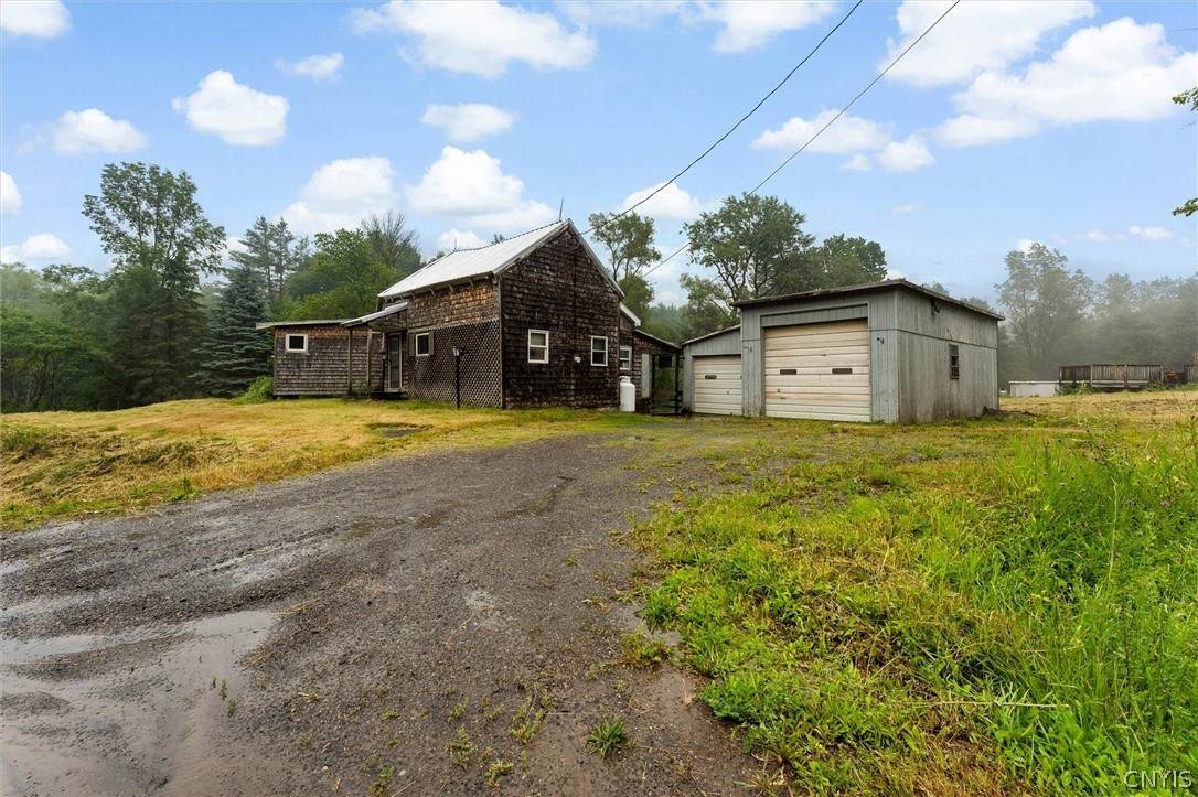 1438 Newport Road - Photo 1