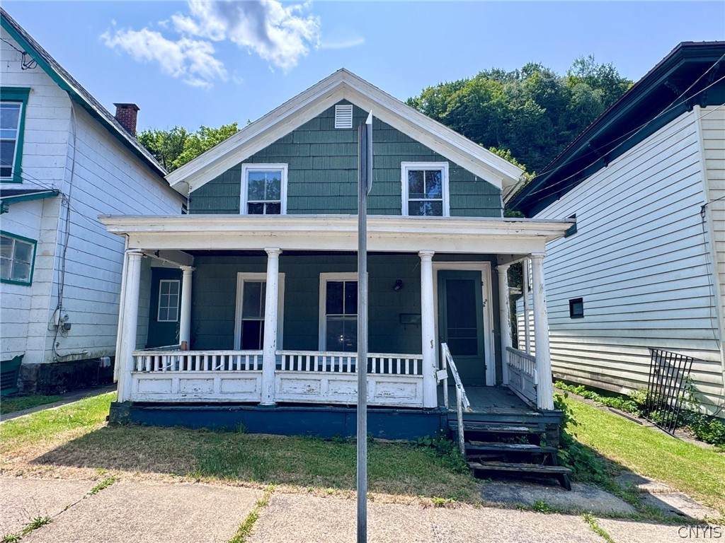 565 Jefferson Street - Photo 1