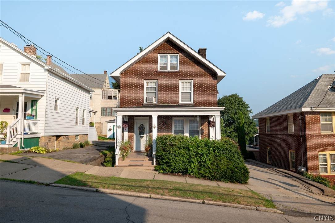 51 Alexander Street - Photo 1