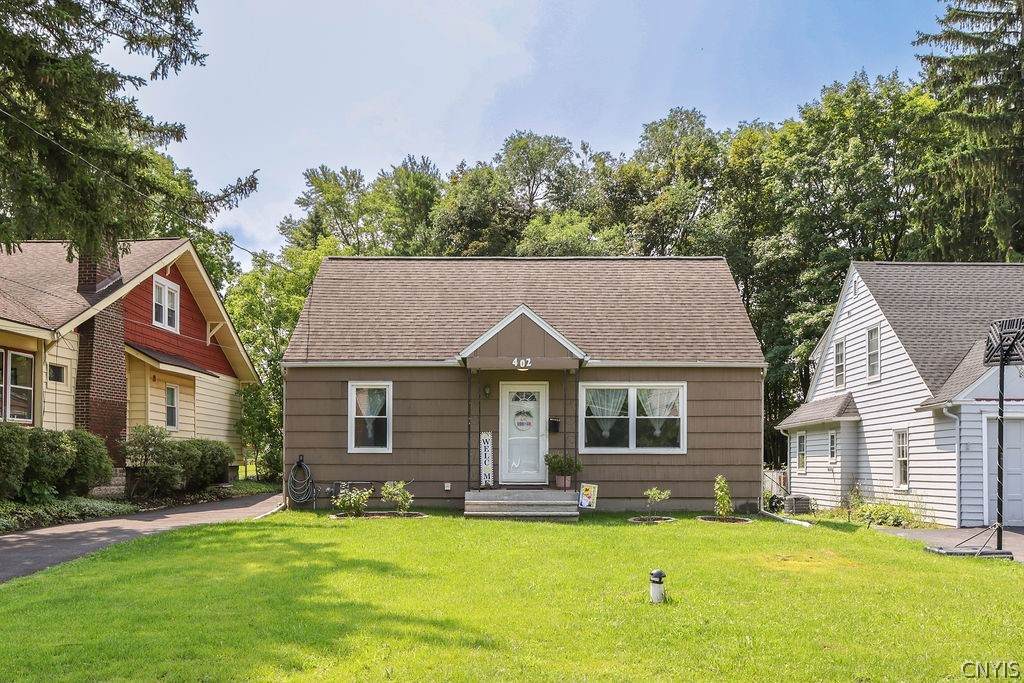 402 Radcliffe Road - Photo 1