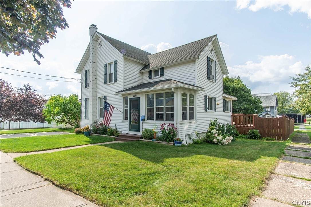 700 Union Street - Photo 1