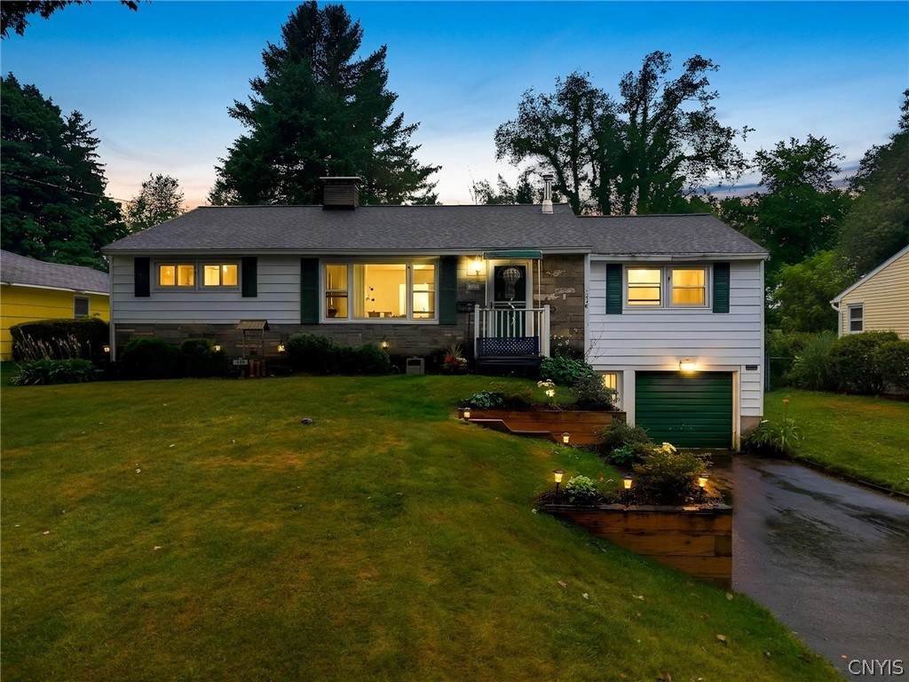 129 Wadsworth Road - Photo 1