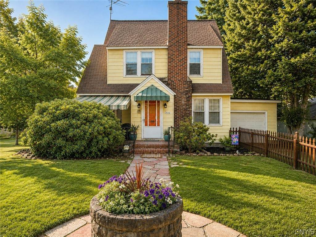 2656 Oneida Street - Photo 1