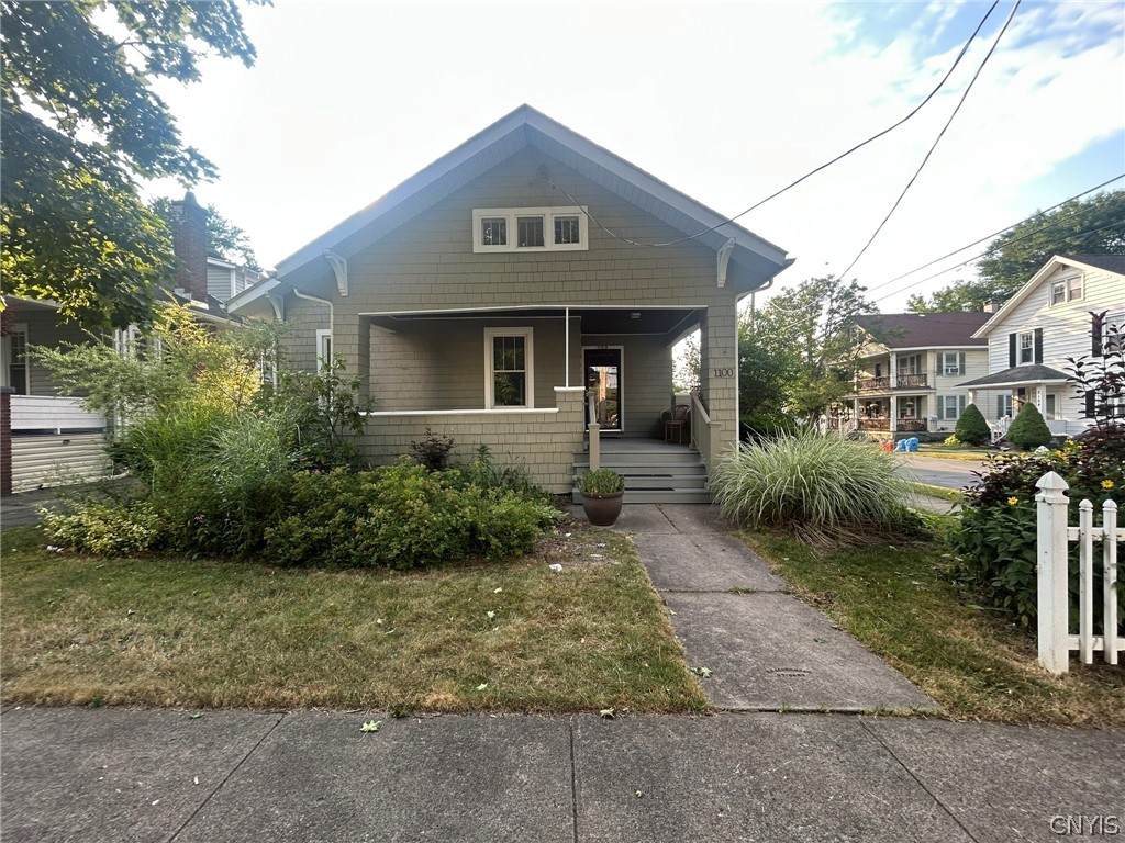 1100 Kellogg Avenue - Photo 1