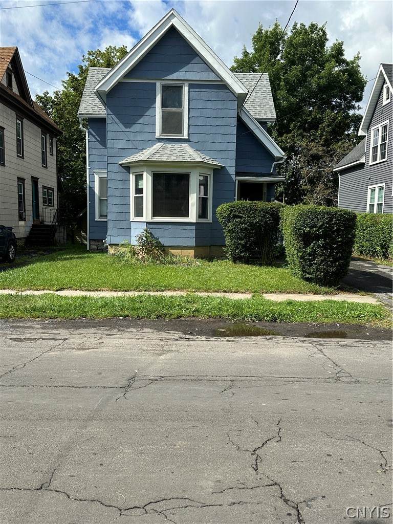 328 Grant Avenue - Photo 1