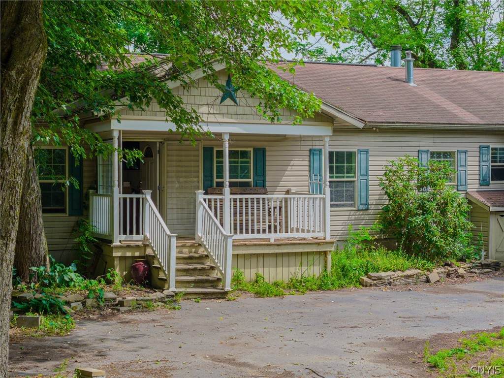 2704 1/2 Suits Ave - Photo 1