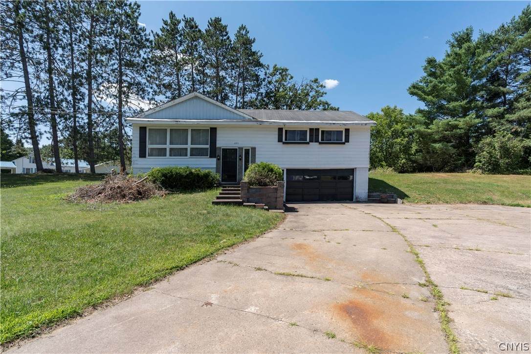 6225 Blue Street - Photo 1