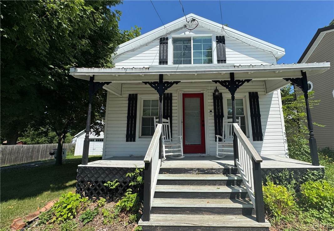 2095 Seneca Street - Photo 1