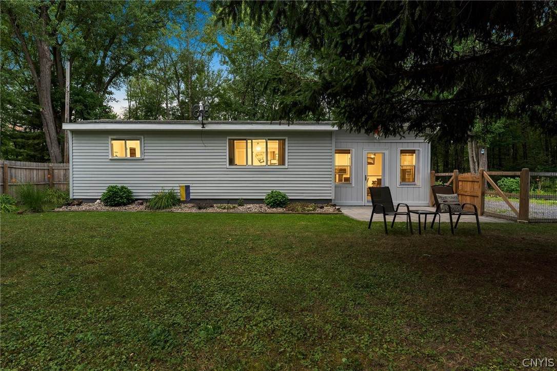 106 Doris Park Drive - Photo 1