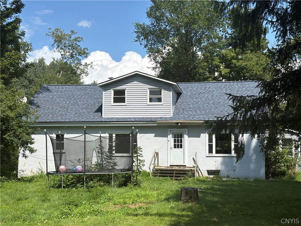 8797 Whitelaw Road - Photo 1