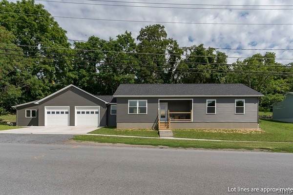 218 Lakeview Drive - Photo 1