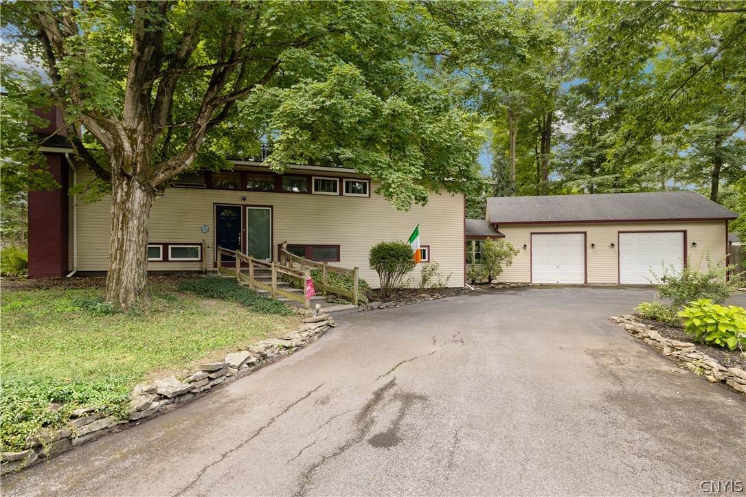 5006 Woodside Road - Photo 1