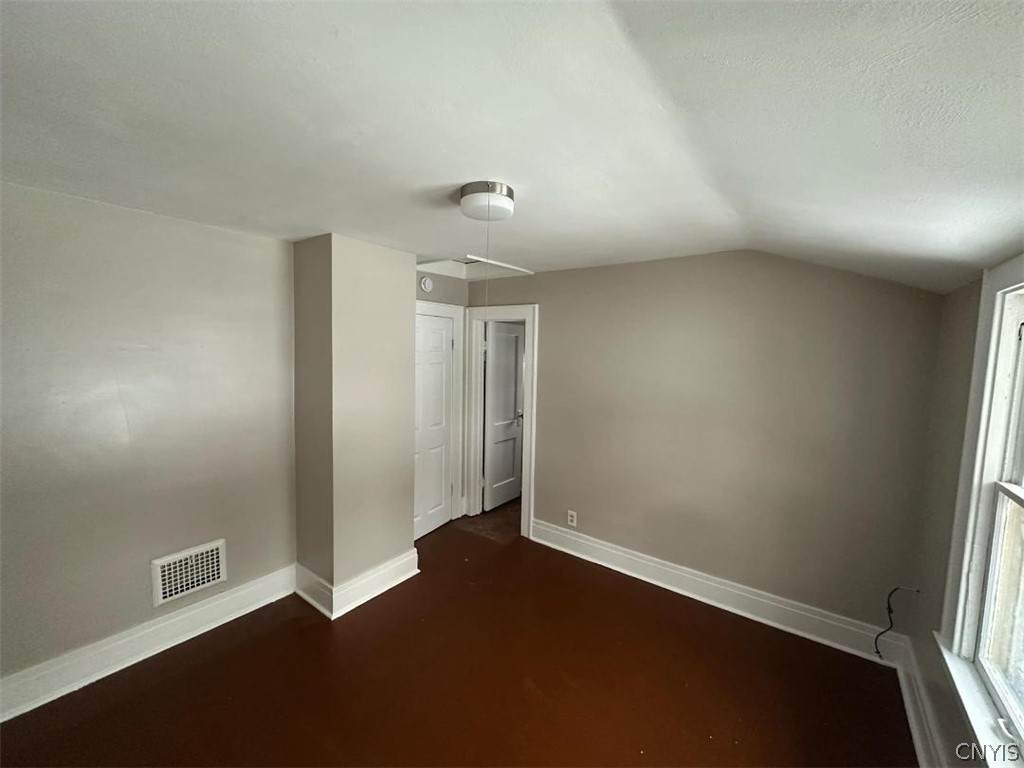 https://bt-photos.global.ssl.fastly.net/rochester/orig_boomver_1_S1708583-2.jpg