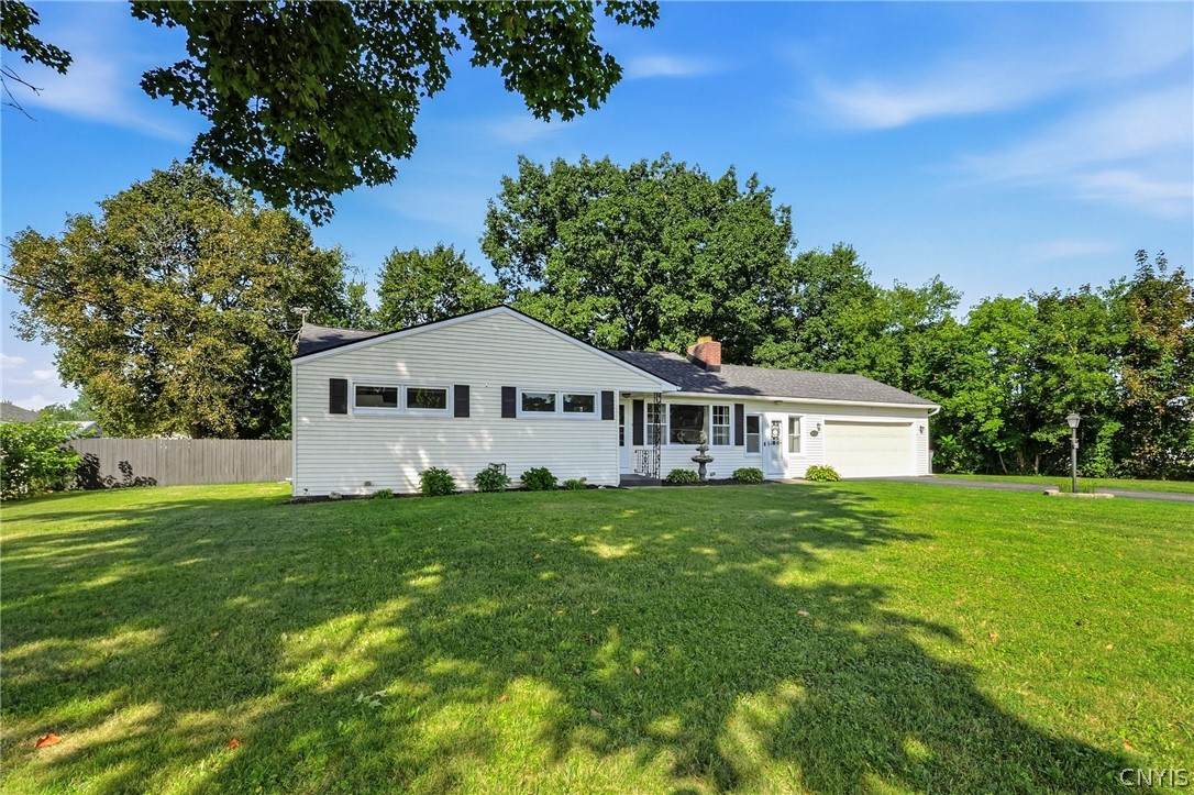 418 Locust Street - Photo 1