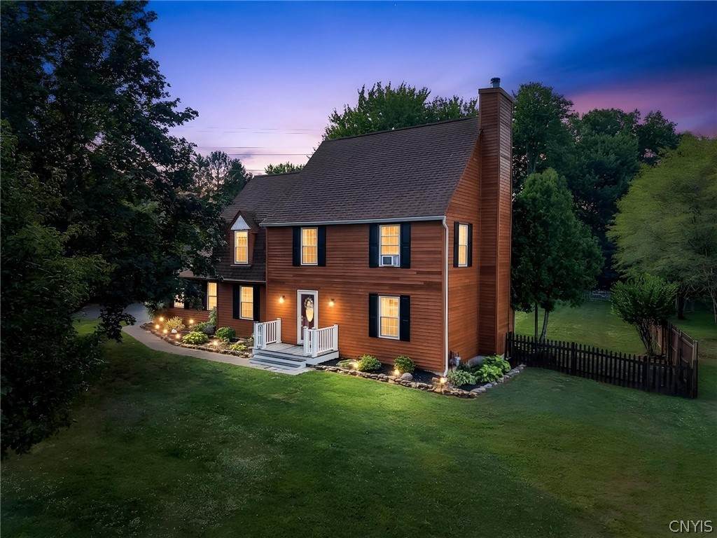 15 Olde Maple Avenue - Photo 1