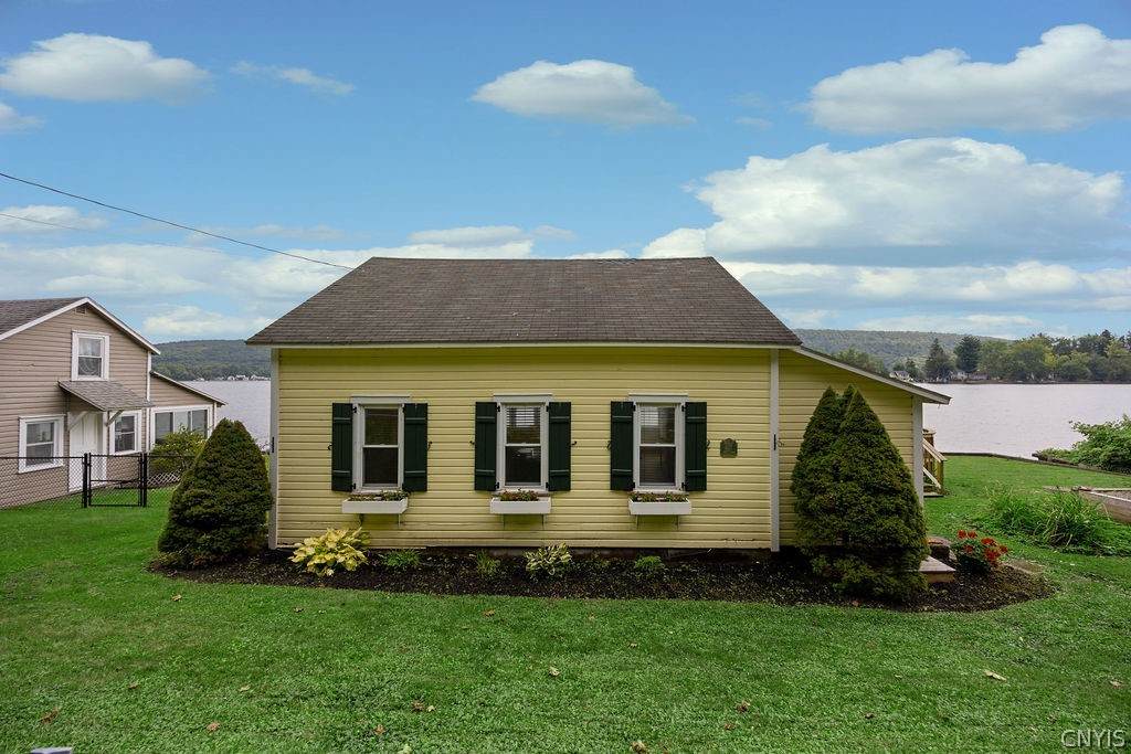 431 Lake Road - Photo 1