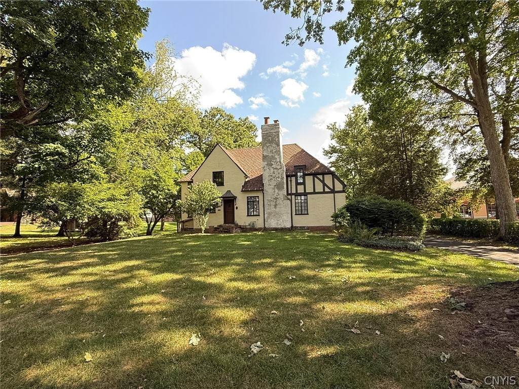 453 Main Street - Photo 1
