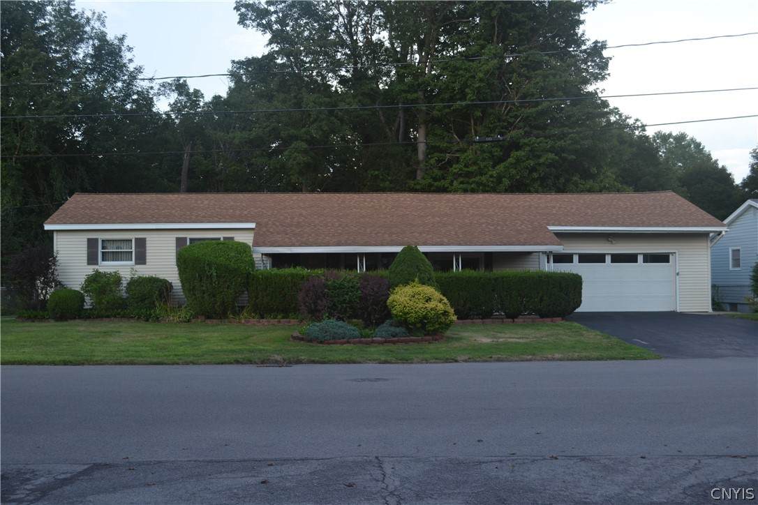 731 Deerfield Drive - Photo 1