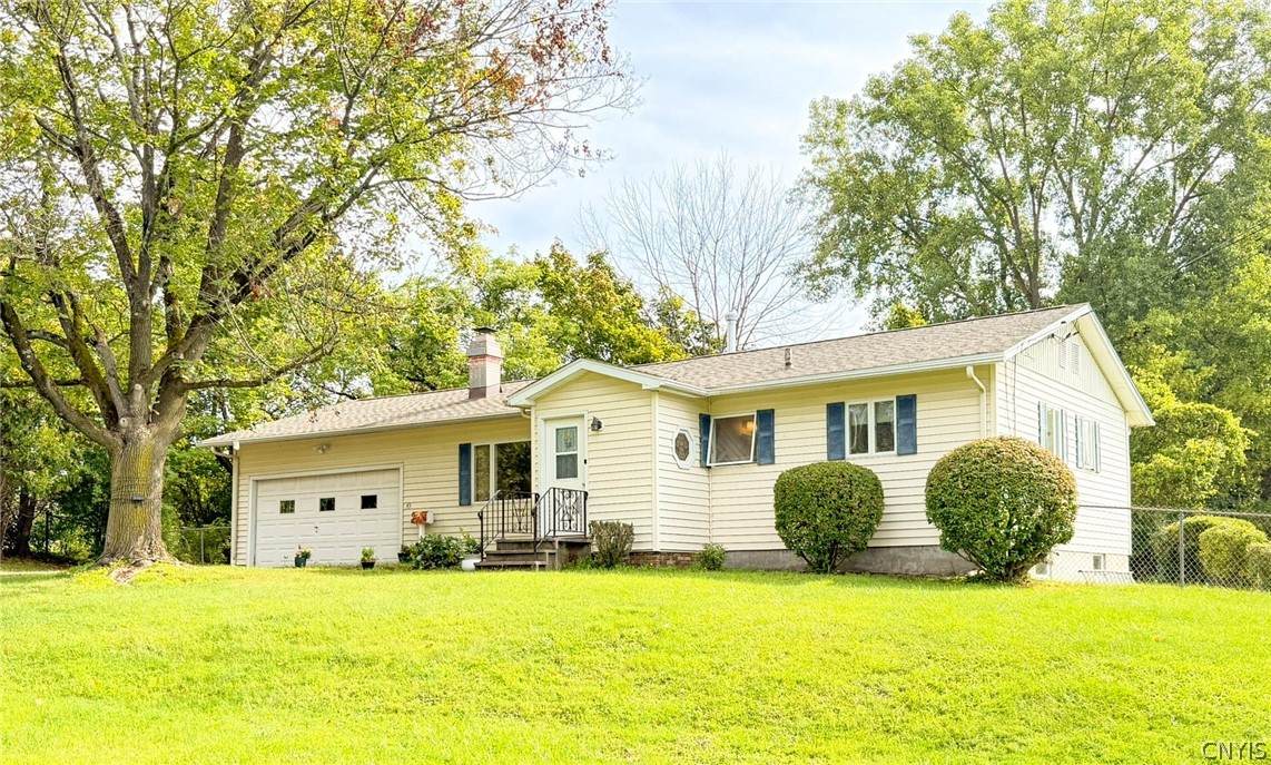 43 Hollywood Drive - Photo 1