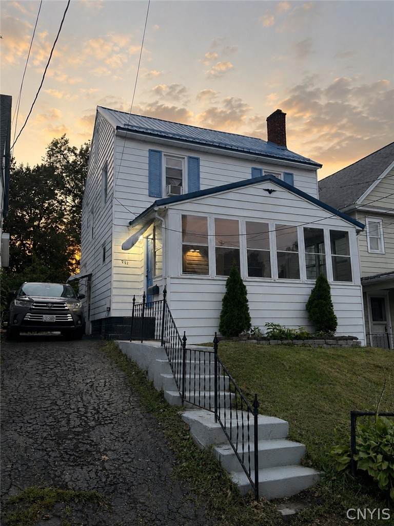 252 Markland Avenue - Photo 1