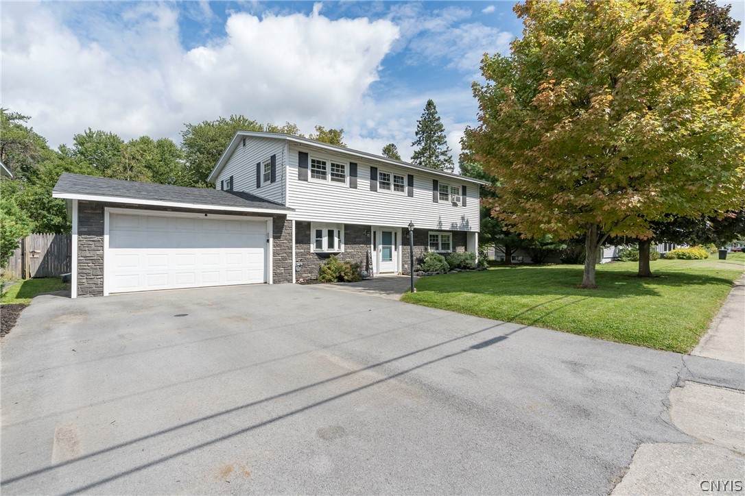 316 Bugbee Drive - Photo 1