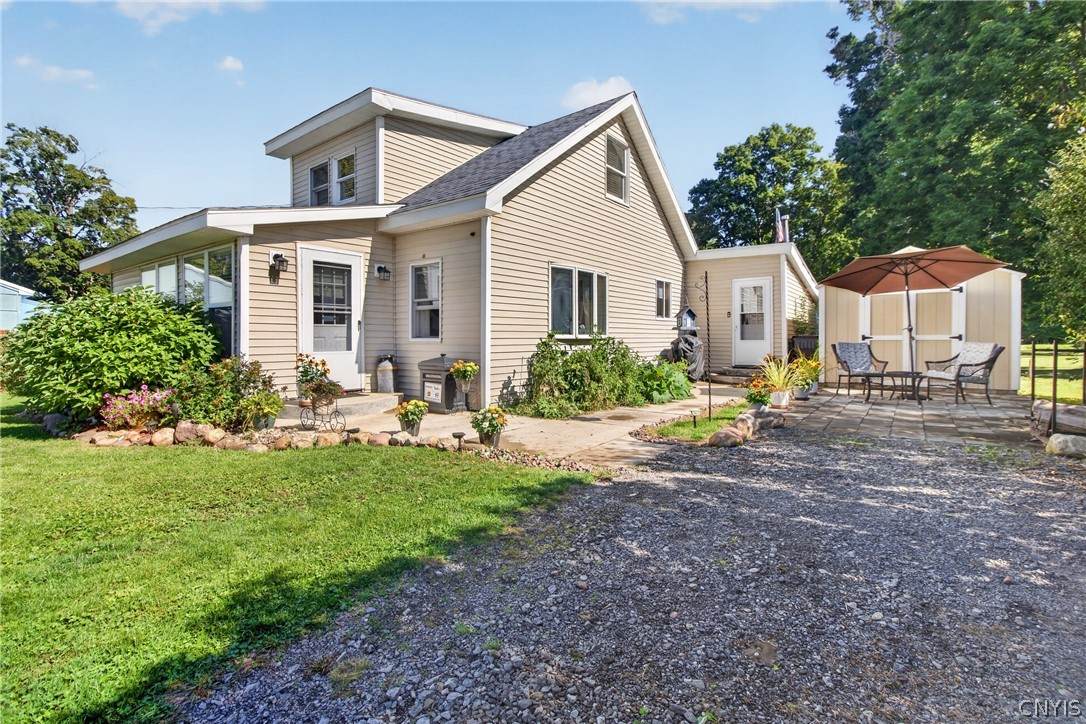 144 Oswego Avenue - Photo 1