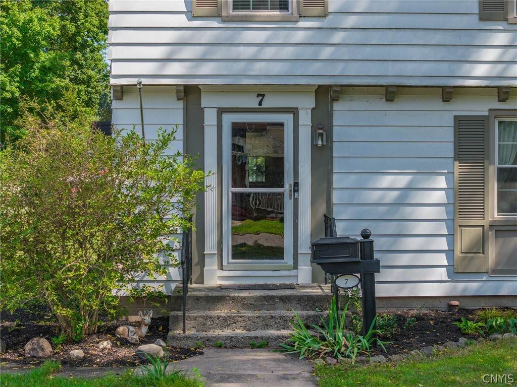 https://bt-photos.global.ssl.fastly.net/rochester/orig_boomver_1_S1713246-2.jpg