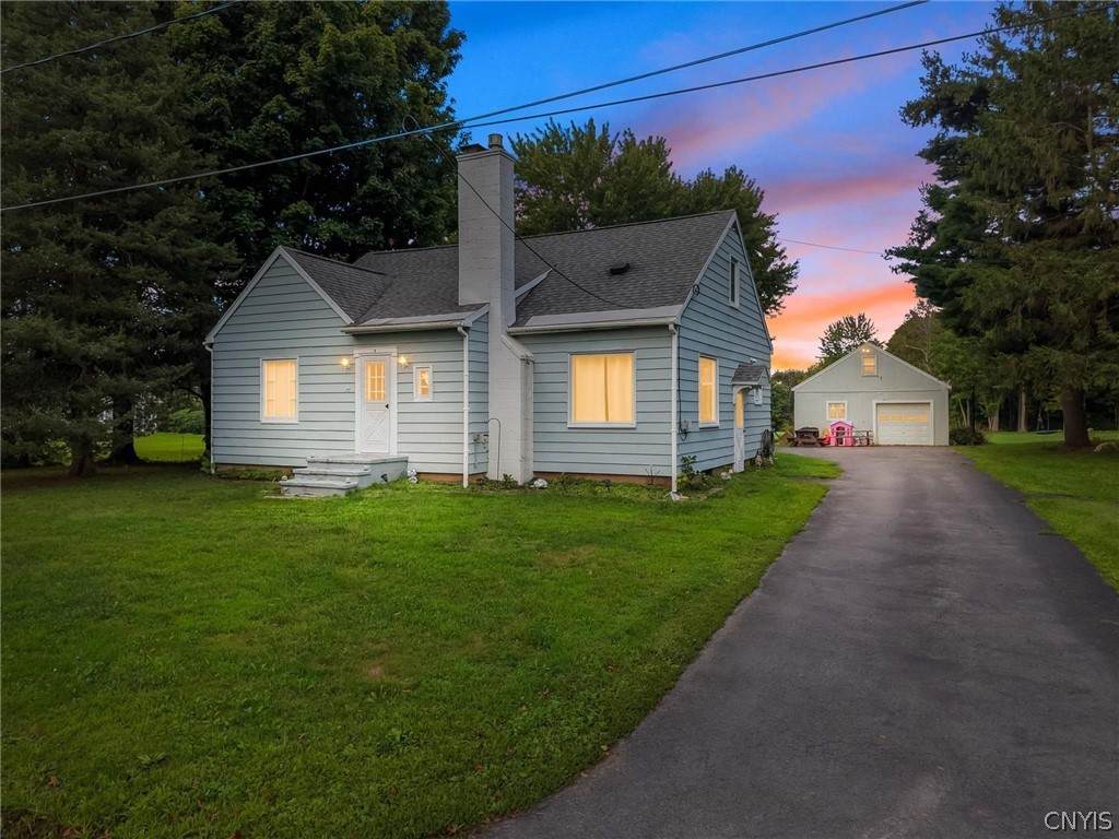 8 Davis Street - Photo 1