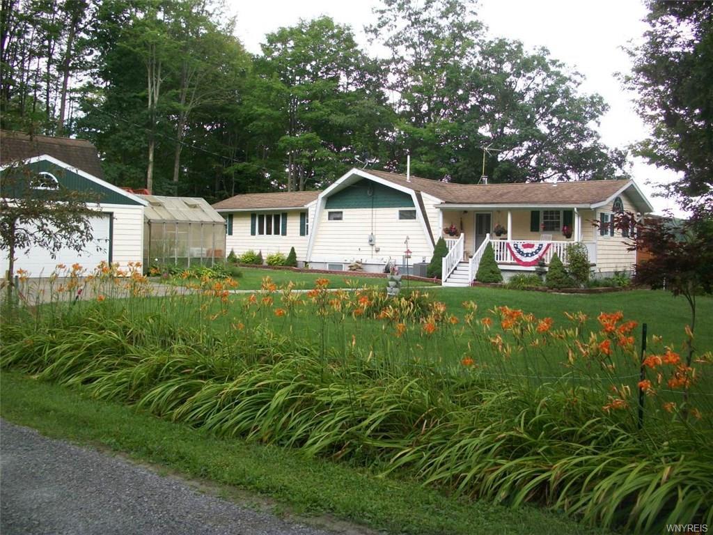 8843 Russell Road - Photo 1