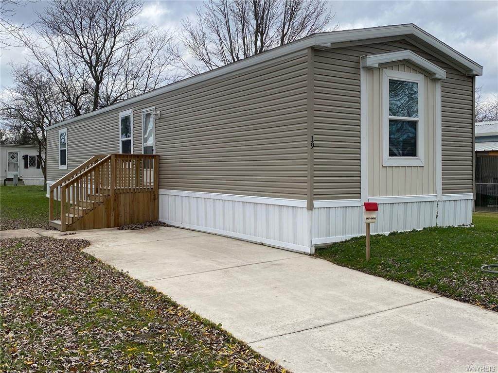 19 Spruce Street - Photo 1