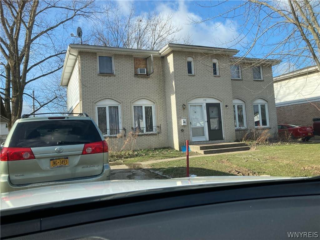 119 East Summerset Ln - Photo 1