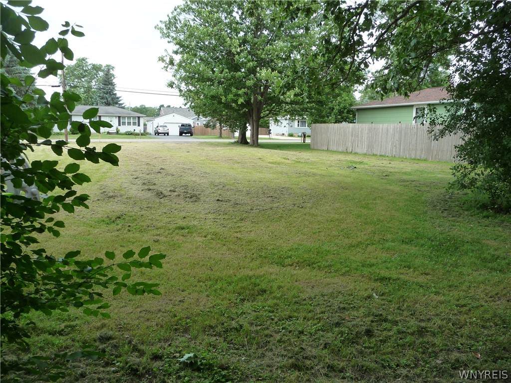 5867 Elmhurst Road - Photo 1