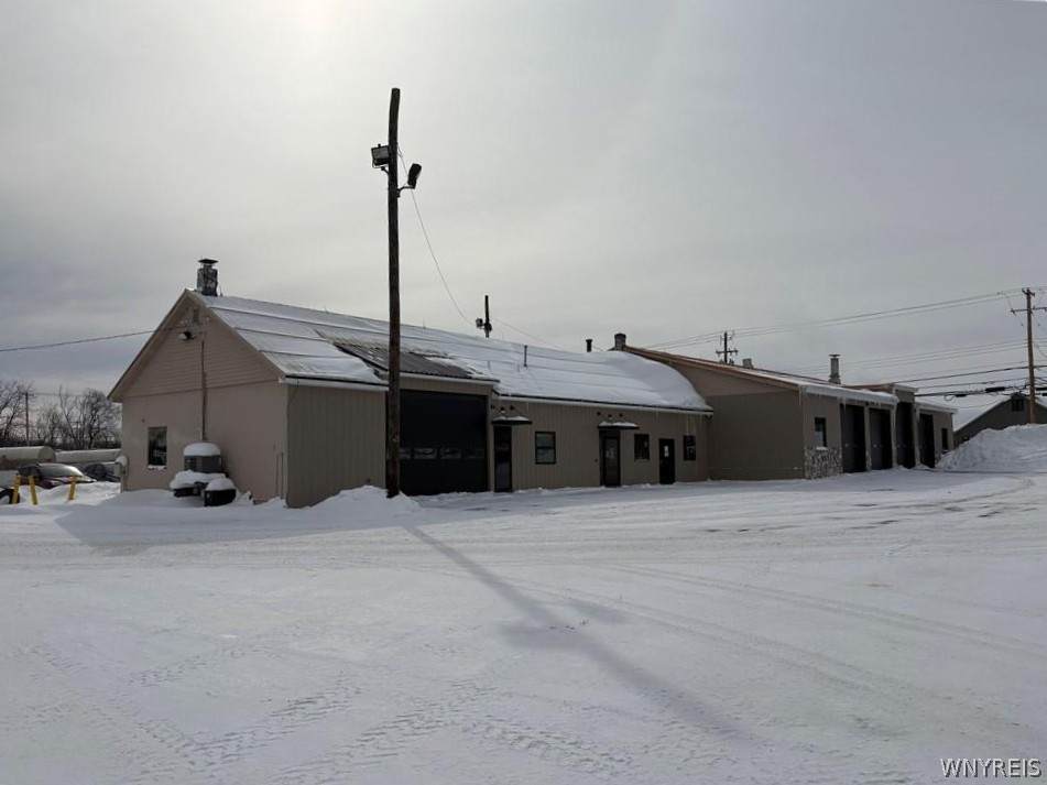 6891 Seneca Street - Photo 1