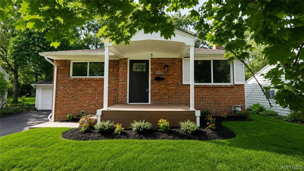 5 Burbank Drive - Photo 1