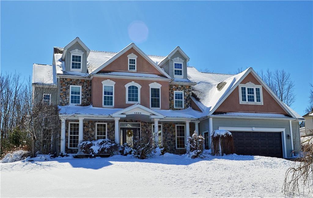 1004 Briarwood Drive - Photo 1