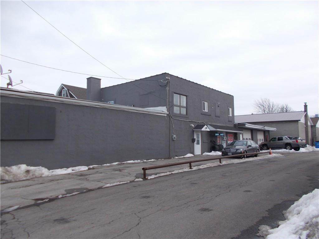 1451 Lyell Avenue - Photo 1